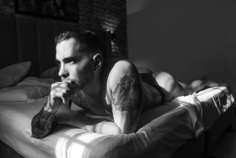 Naken läckt OnlyFans-bild av Abel