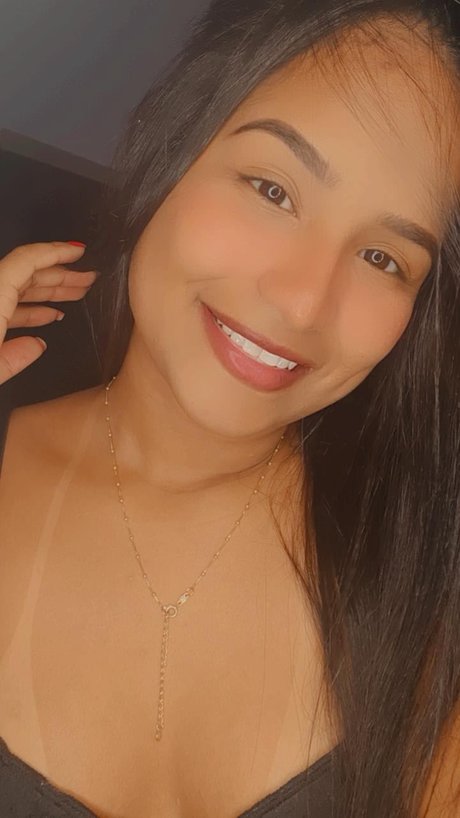 Обнаженная фотография утечки OnlyFans от Low