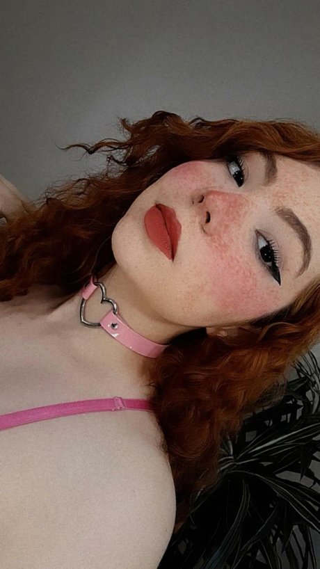 Alaston vuotanut OnlyFans-kuva Louise