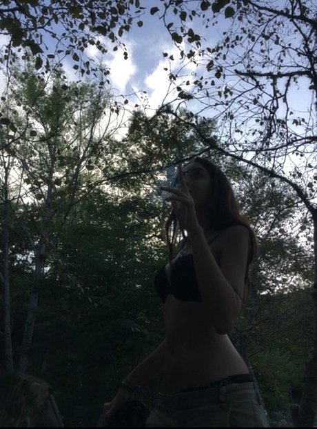 Обнаженная фотография утечки OnlyFans от Arya