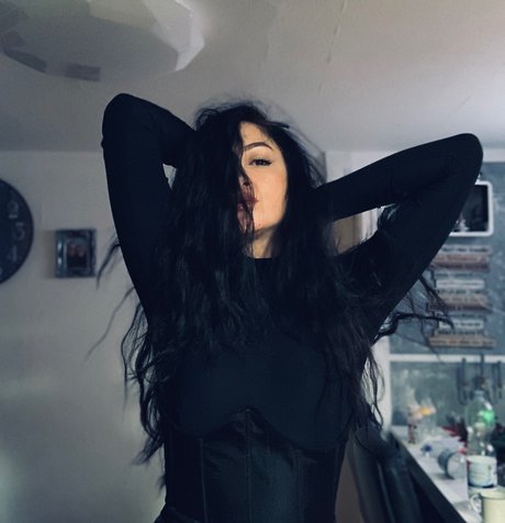 Alaston vuotanut OnlyFans-kuva Lorena