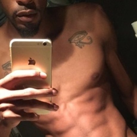 Alaston vuotanut OnlyFans-kuva Murk