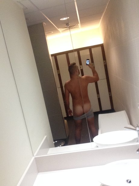 Обнаженная фотография утечки OnlyFans от Londonlad