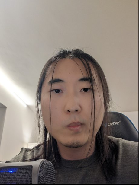 Alaston vuotanut OnlyFans-kuva Lol0ptz