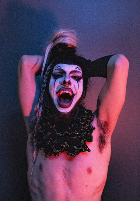 Naken läckt OnlyFans-bild av Lynx Farore
