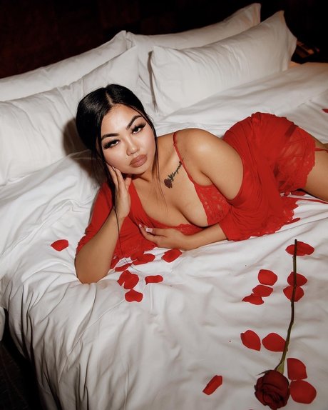 Naken läckt OnlyFans-bild av Lynn K 