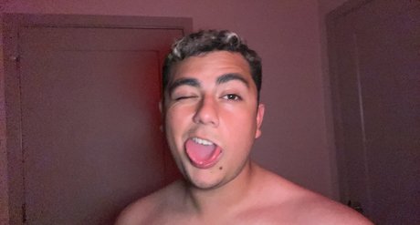 Naken lekkede OnlyFans-bilde av Brent