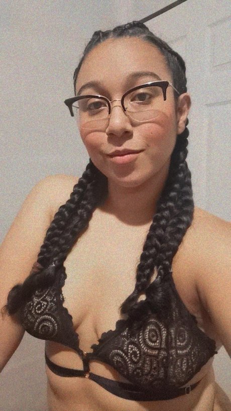 Naken läckt OnlyFans-bild av Luna28