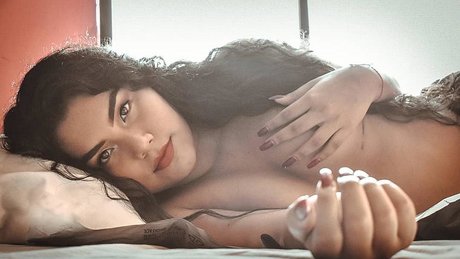Обнаженная фотография утечки OnlyFans от Luna