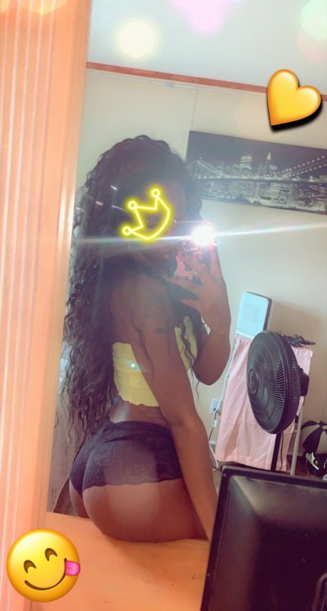 Photo nue de fuite OnlyFans de Myadior