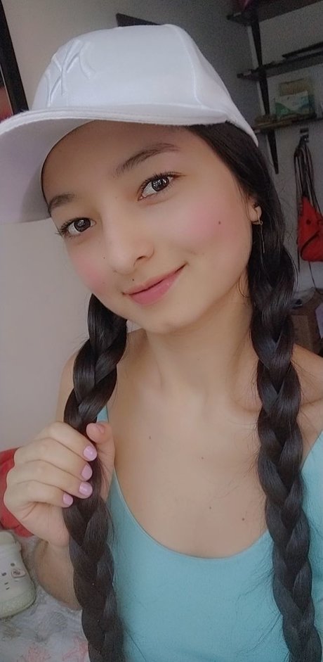 Nahá fotka uniklých OnlyFans od Luisa Londoo