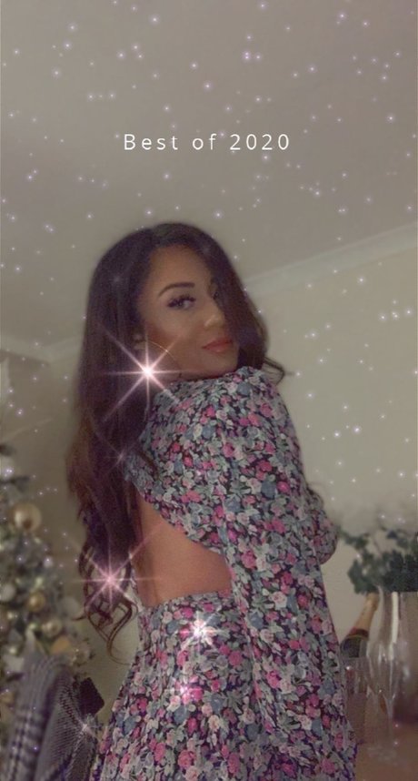 Nahá fotka uniklých OnlyFans od Lucy 