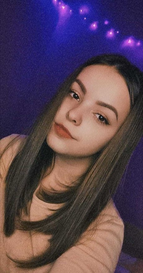 Обнаженная фотография утечки OnlyFans от Lucia