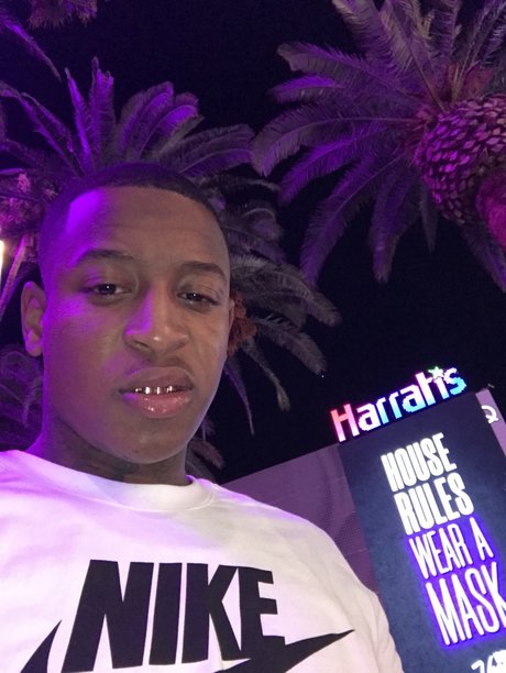 Naken läckt OnlyFans-bild av Luccibands
