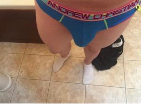 Photo nue de fuite OnlyFans de Lucky Alpha L