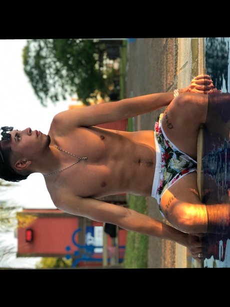 Photo nue de fuite OnlyFans de Lucass