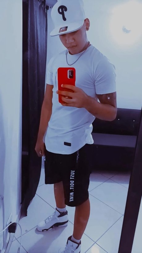 Обнаженная фотография утечки OnlyFans от Luyel Gonzalez