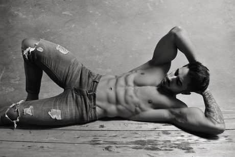 Naken läckt OnlyFans-bild av Josue