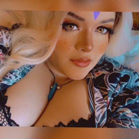 Naken läckt OnlyFans-bild av Marinrincosplay