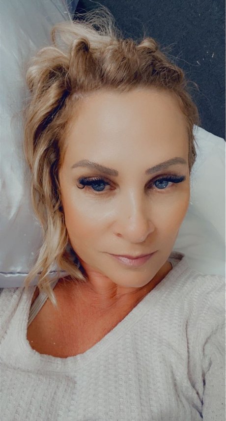 Nøgent lækket OnlyFans-billede af Mama J