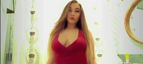 Naken läckt OnlyFans-bild av Malibu