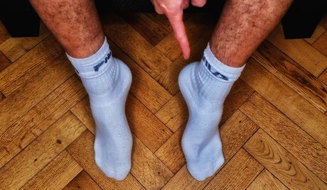 Naken läckt OnlyFans-bild av Malefeetpleasure