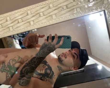 Foto nua vazada do OnlyFans de Jeferson Malaguti