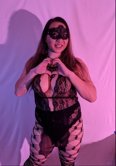 Обнаженная фотография утечки OnlyFans от Mai Ho