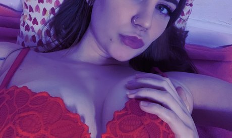 Alaston vuotanut OnlyFans-kuva Blair