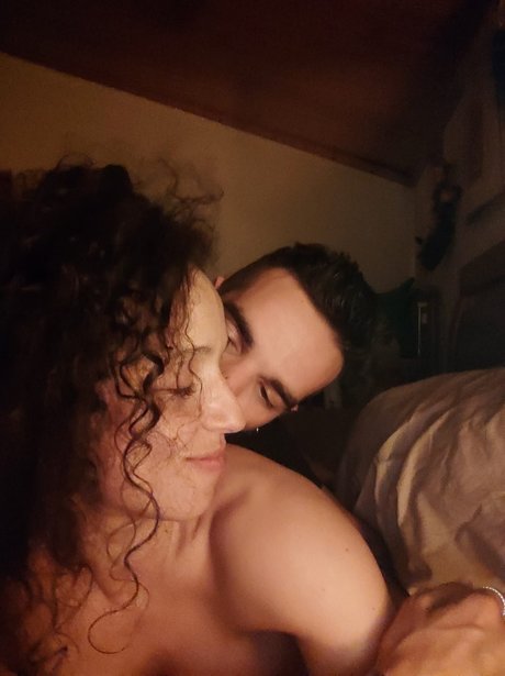 Nagie wyciekłe zdjęcie OnlyFans od Jonnyampamppadequeen