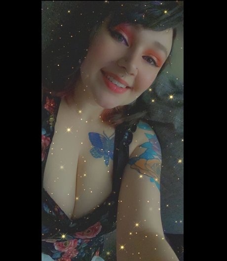 Обнаженная фотография утечки OnlyFans от Melodymasters
