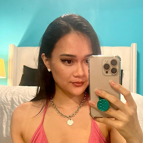 Naakte gelekte OnlyFans-foto van Melinda