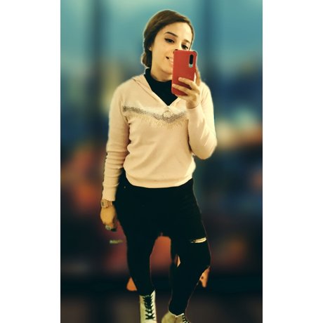 Обнаженная фотография утечки OnlyFans от Meliipm