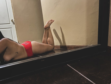 Nahá fotka uniklých OnlyFans od Mel