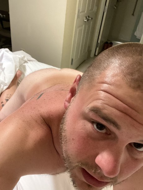 Foto nua vazada do OnlyFans de Jason