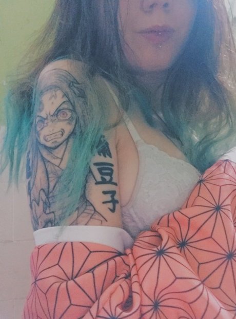 Naken läckt OnlyFans-bild av Maze 