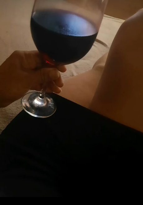 Naken lekkede OnlyFans-bilde av Mayalins