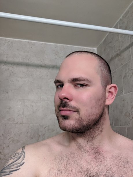 Photo nue de fuite OnlyFans de Max Webb