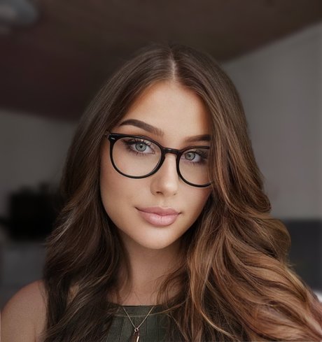 Alasti lekkinud OnlyFans-i pilt Mary
