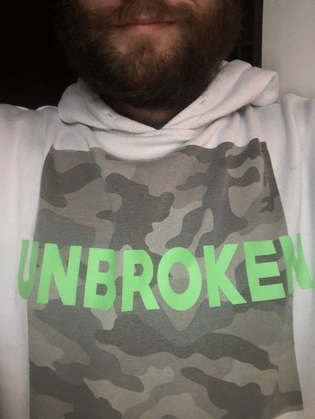 Naakte gelekte OnlyFans-foto van Matthew