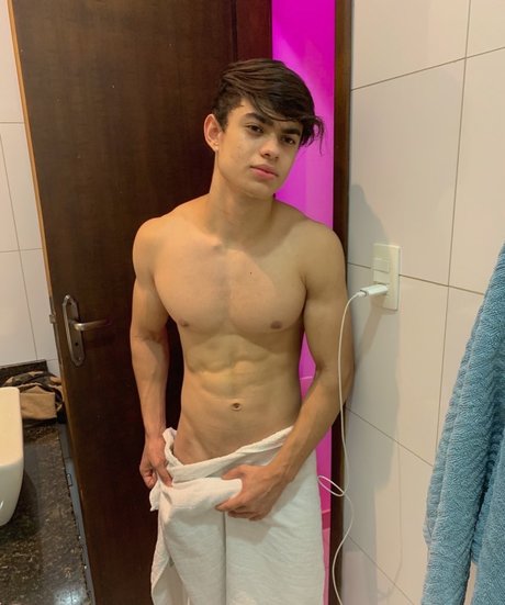 Nahá fotka uniklých OnlyFans od Matheus Farias