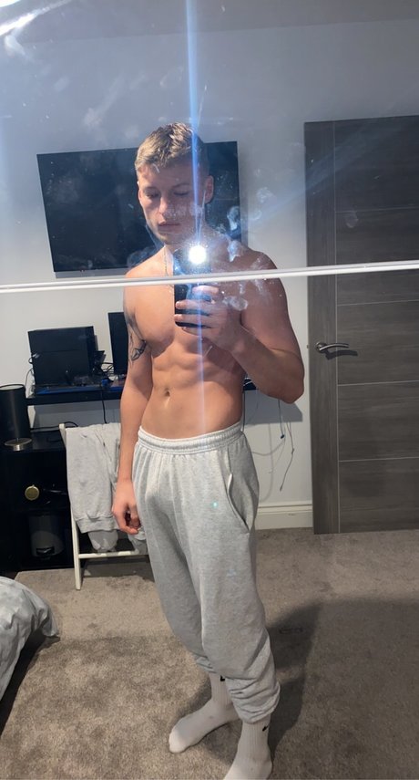 Nahá fotka uniklých OnlyFans od Master James