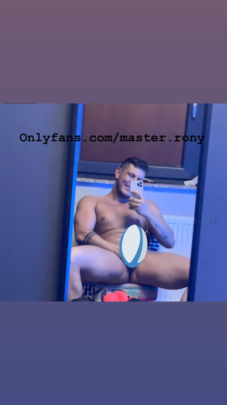 Naken läckt OnlyFans-bild av Mr Rony 