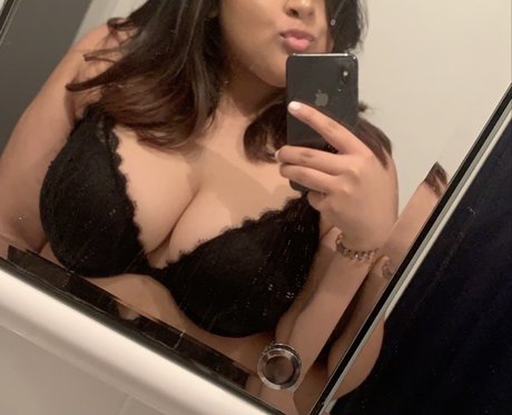 Nagie wyciekłe zdjęcie OnlyFans od Diya
