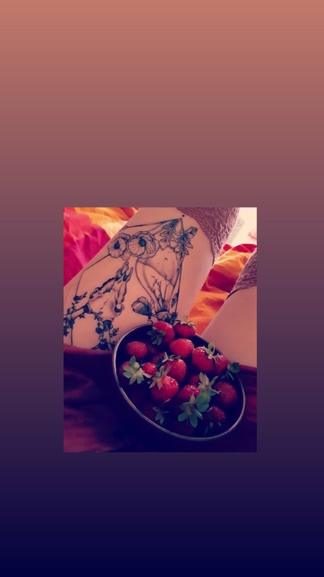 Foto nua vazada do OnlyFans de Mina