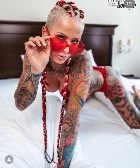 Naken läckt OnlyFans-bild av Milkieshakesfree