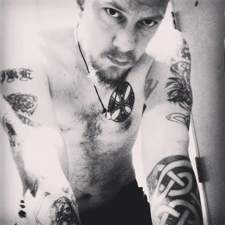 Naken läckt OnlyFans-bild av Mike