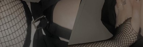 Nahá fotka uniklých OnlyFans od Mika