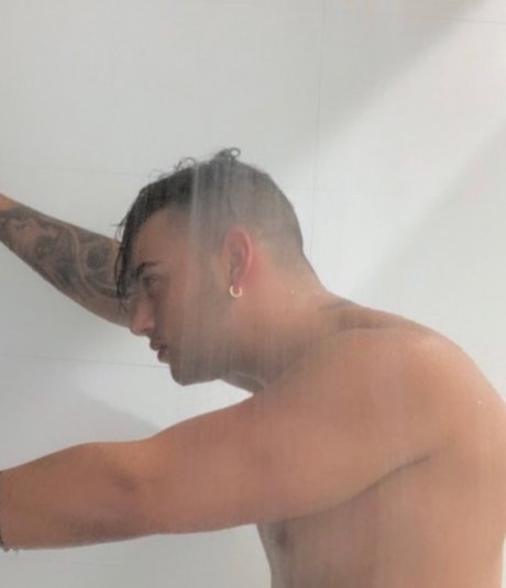 Nacktes geleaktes OnlyFans-Foto von Miguel Diaz