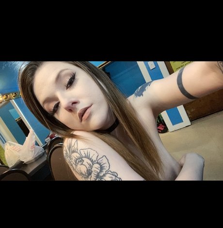 Nahá fotka uniklých OnlyFans od Mia Wallace